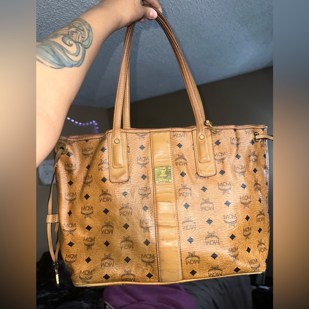 COPY - MCM Reversible CONGAC Liz Shopper in Visetos